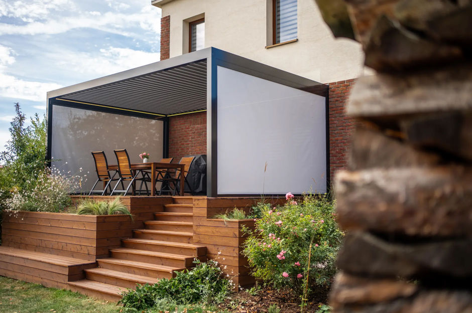 Barevné trendy ve stínění: Proč je antracit barvou číslo jedna