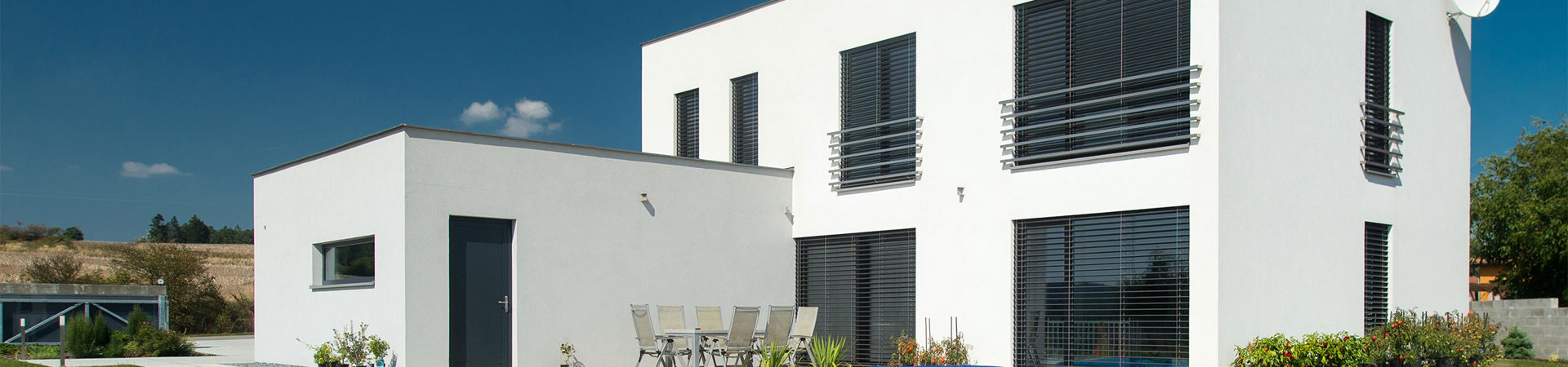 Stavíte dům? Kdy je ideální čas řešit venkovní stínění